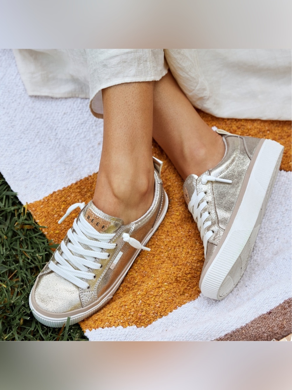 Reef Lay Day Dawn champagne suede Women's Leather Sneakers size 8.5